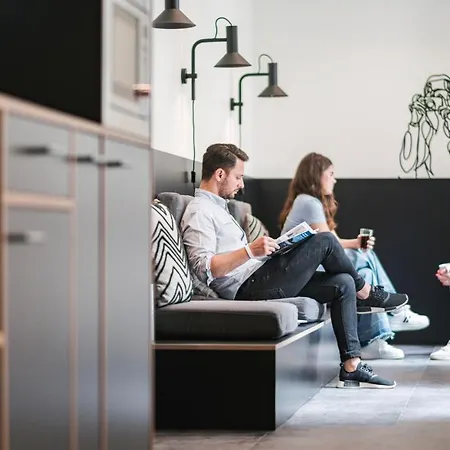 Апарт-отель Moliving - Design & Duesseldorf-neuss 4*