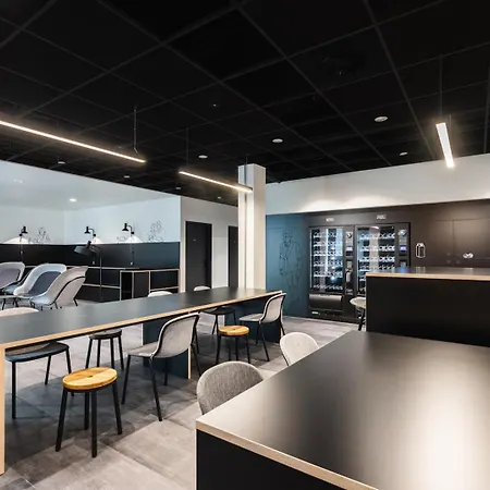 Aparthotel Moliving - Design & Duesseldorf-neuss 4*