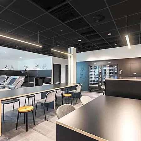 Moliving - Design & Duesseldorf-neuss 4*